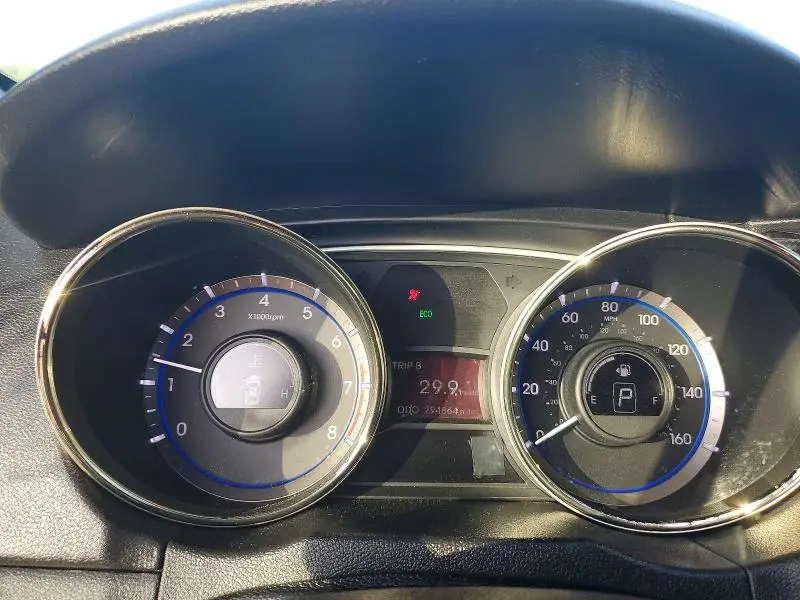 2013 HYUNDAI SONATA SE  