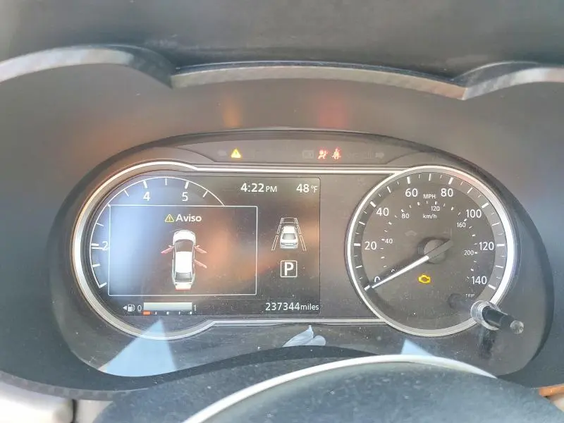 2020 NISSAN VERSA SV  