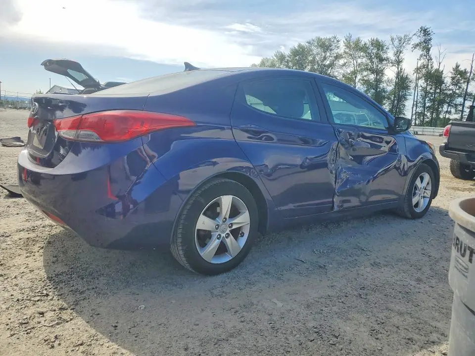 2012 HYUNDAI ELANTRA GLS  
