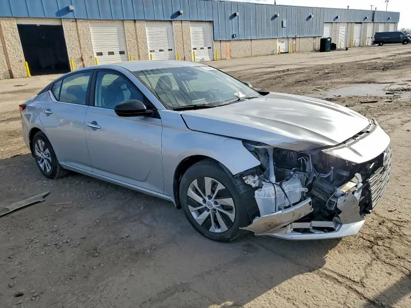 2024 NISSAN ALTIMA S  