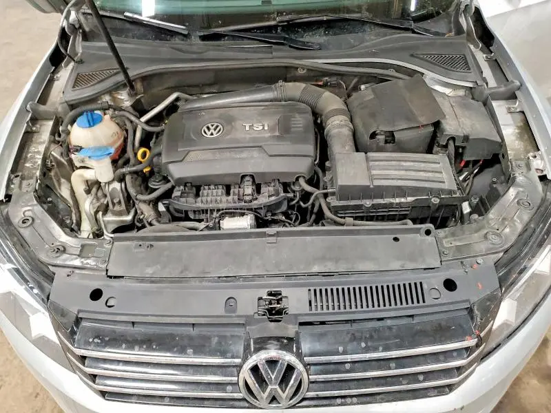 2015 VOLKSWAGEN PASSAT S  