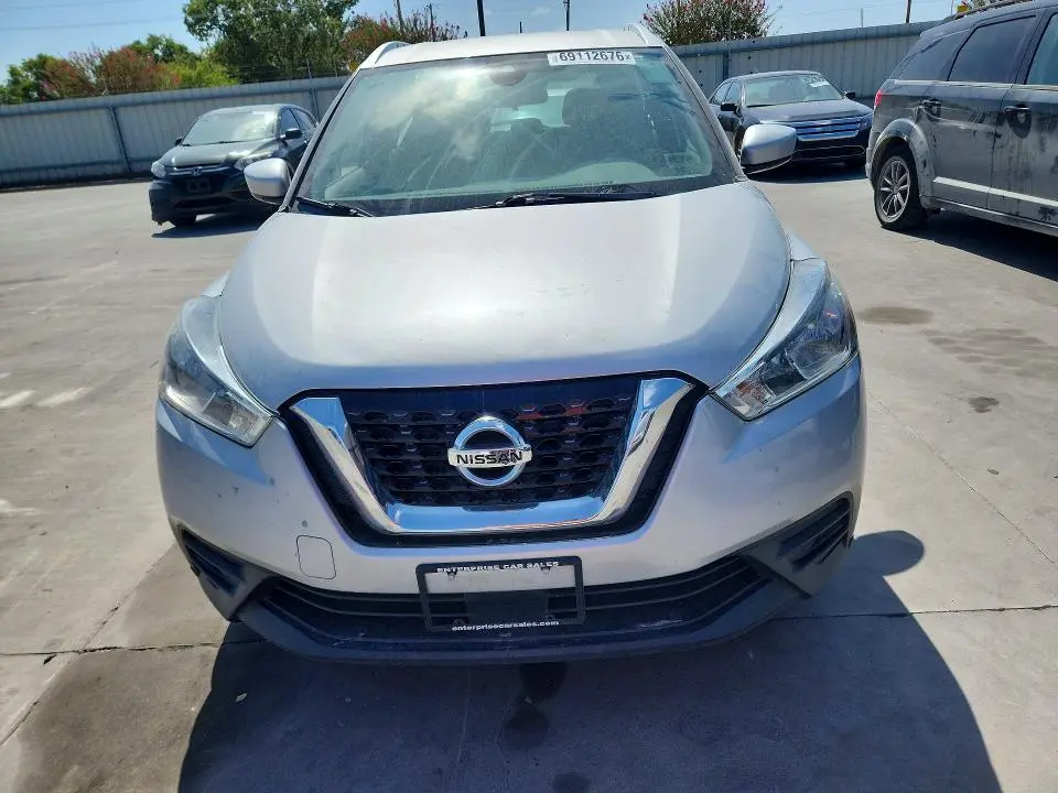 2020 NISSAN KICKS SV  