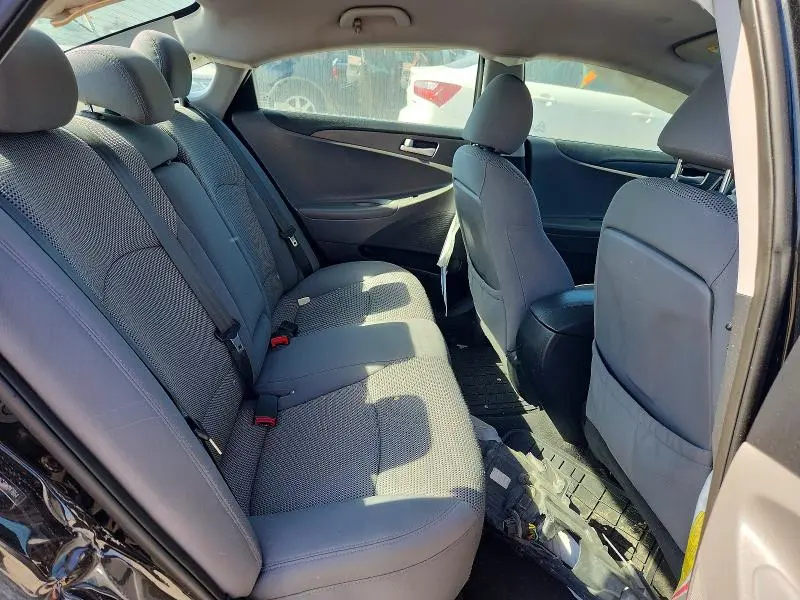 2011 HYUNDAI SONATA GLS  