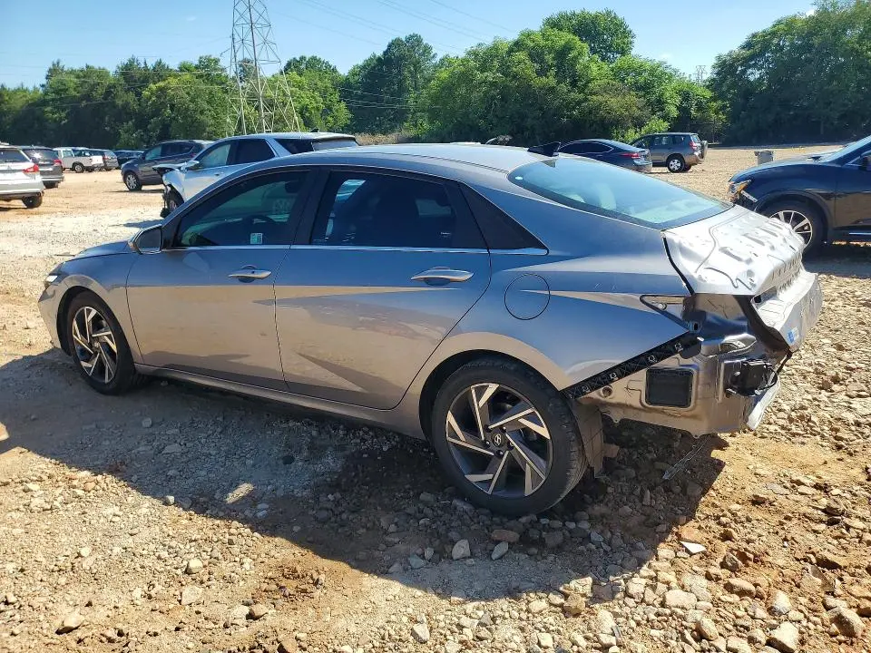 2024 HYUNDAI ELANTRA SEL  