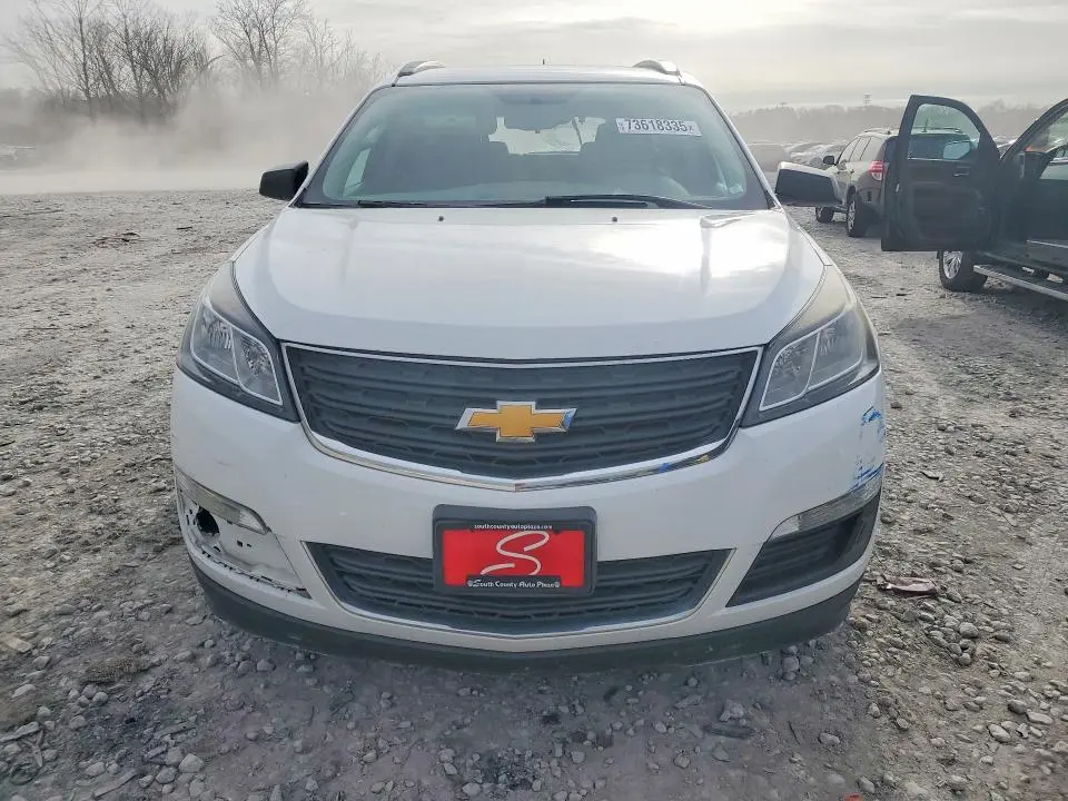 2016 CHEVROLET TRAVERSE LS  