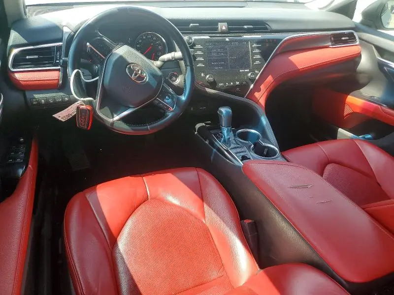 2018 TOYOTA CAMRY XSE  