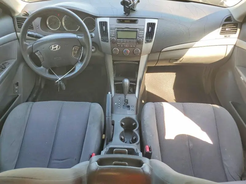 2010 HYUNDAI SONATA GLS  