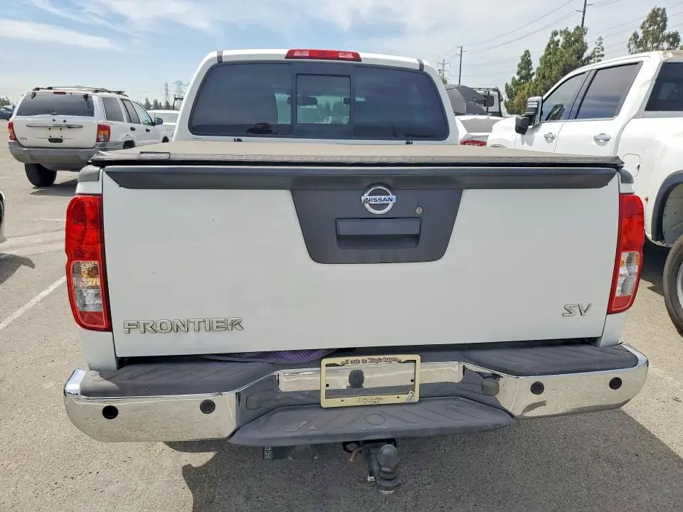 2015 NISSAN FRONTIER S  