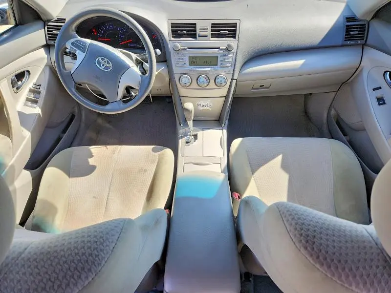 2011 TOYOTA CAMRY LE  