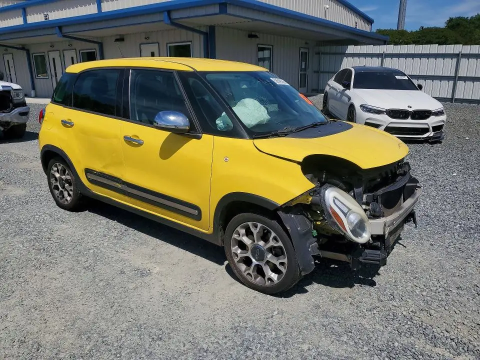 2014 FIAT 500L TREKKING  