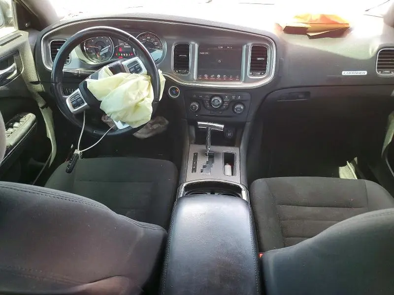 2011 DODGE CHARGER R  