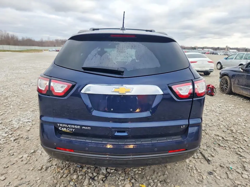 2017 CHEVROLET TRAVERSE LT  