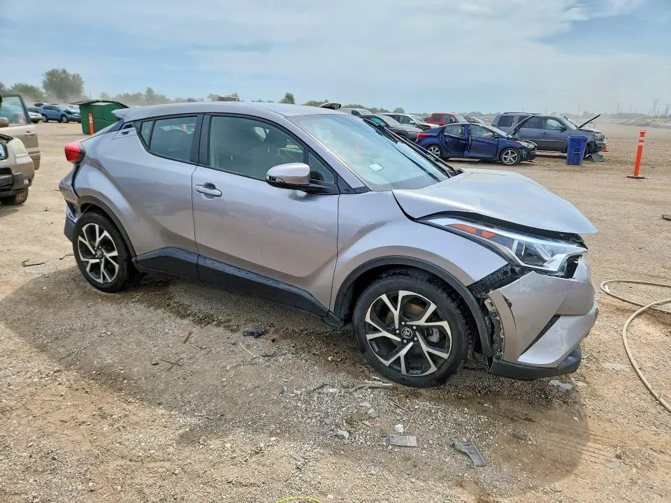 2018 TOYOTA C-HR XLE  