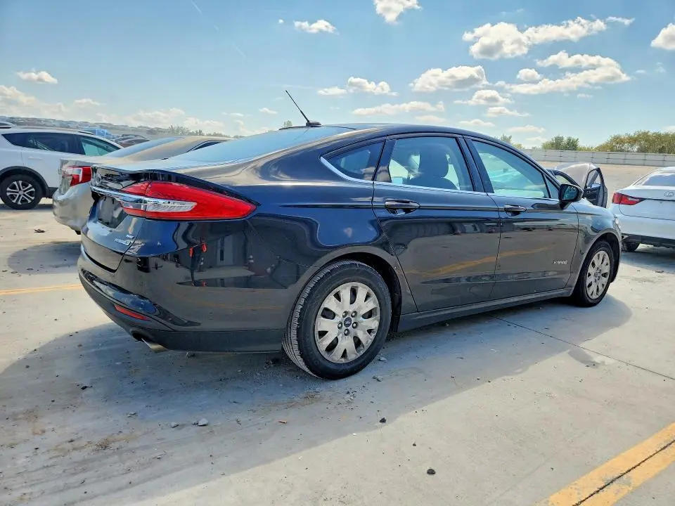 2017 FORD FUSION SE HYBRID  
