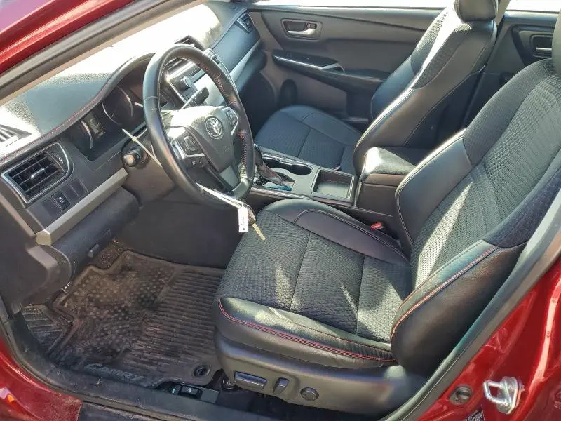 2015 TOYOTA CAMRY LE  