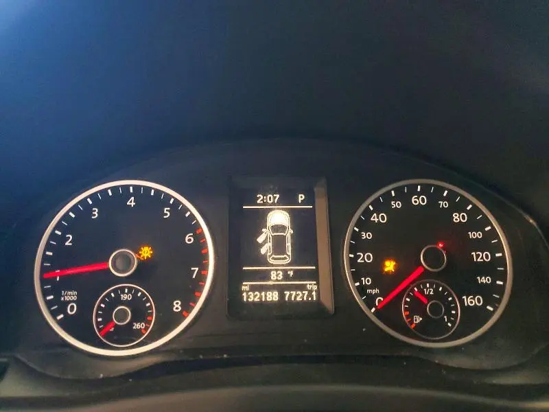 2013 VOLKSWAGEN TIGUAN S  