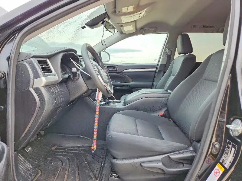 2018 TOYOTA HIGHLANDER LE  