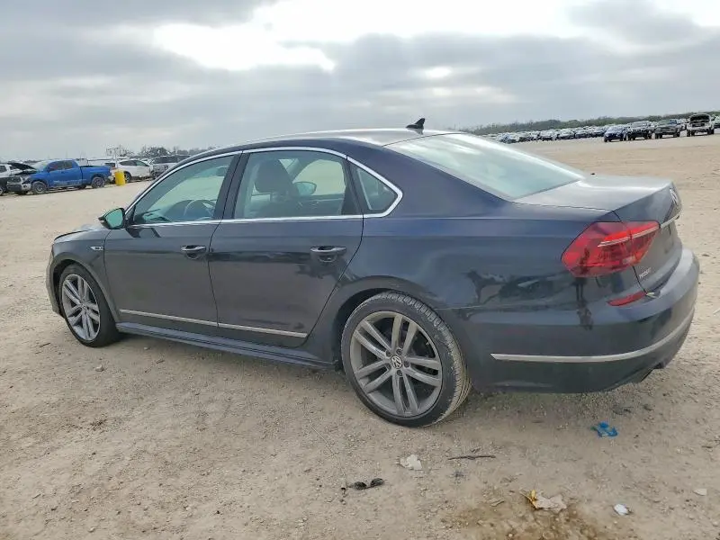 2017 VOLKSWAGEN PASSAT R-LINE  