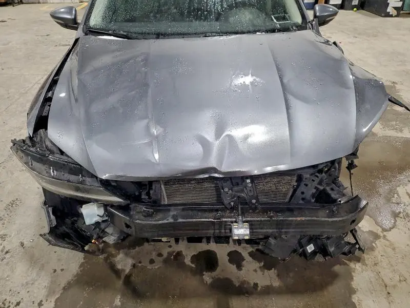 2018 VOLKSWAGEN PASSAT SE  