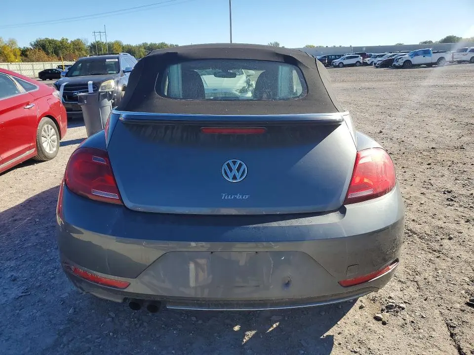 2017 VOLKSWAGEN BEETLE S/SE  