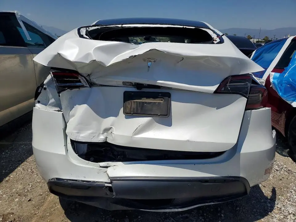 2024 TESLA MODEL Y   