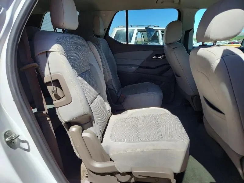 2018 CHEVROLET TRAVERSE LT  