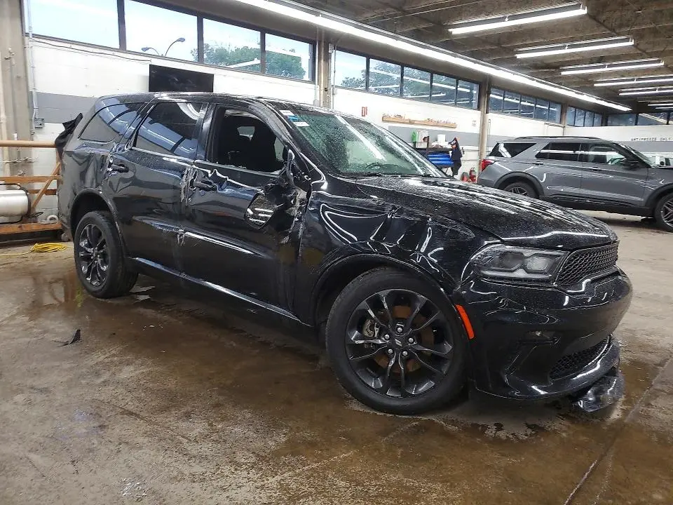 2022 DODGE DURANGO SXT  