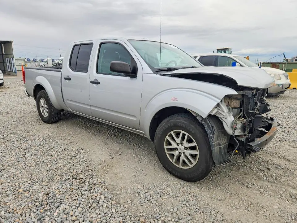 2017 NISSAN FRONTIER SV  