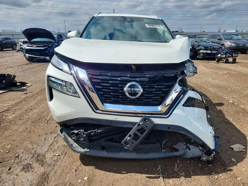 2021 NISSAN ROGUE SL  