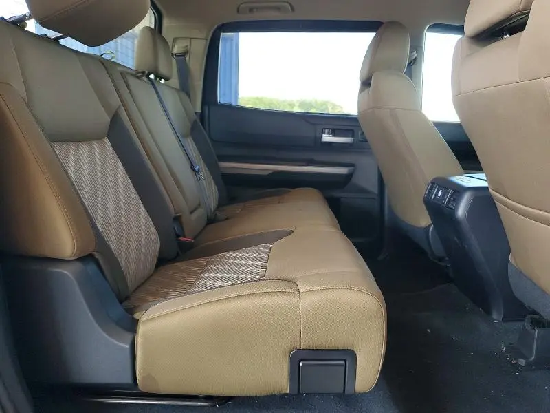 2021 TOYOTA TUNDRA SR5  