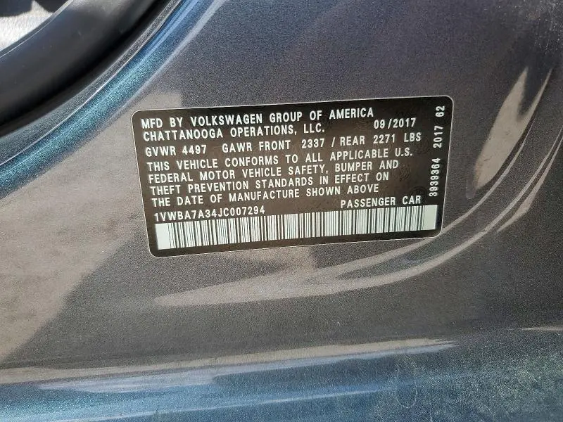 2018 VOLKSWAGEN PASSAT SE  