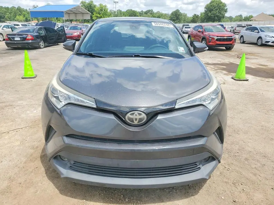 2018 TOYOTA C-HR XLE PREMIUM  