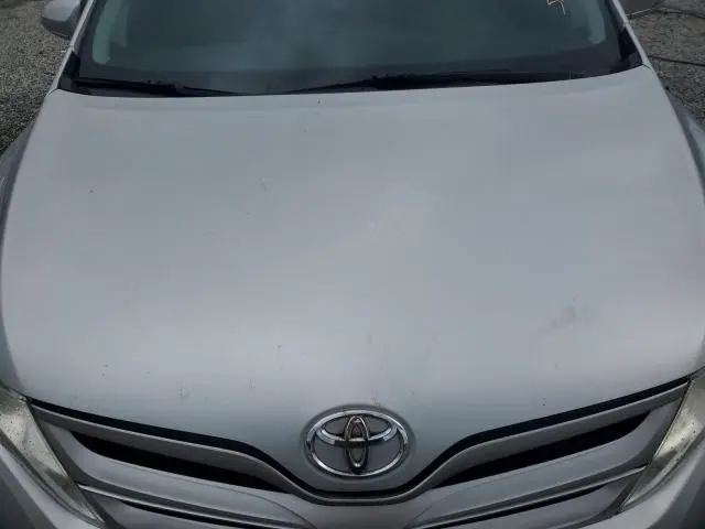 2013 TOYOTA VENZA LE  