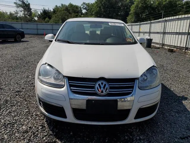2010 VOLKSWAGEN JETTA SE  