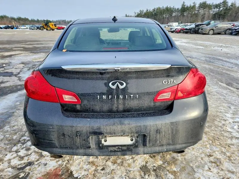 2012 INFINITI G37   