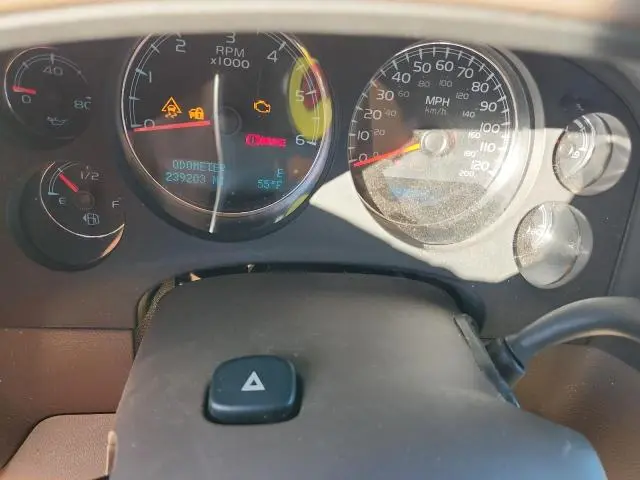 2011 CHEVROLET SUBURBAN C1500 LTZ  