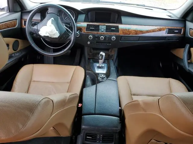 2010 BMW 528 I  