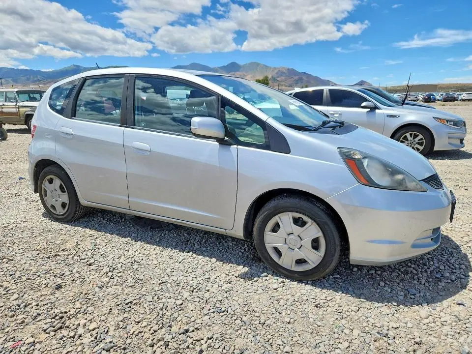 2012 HONDA FIT   