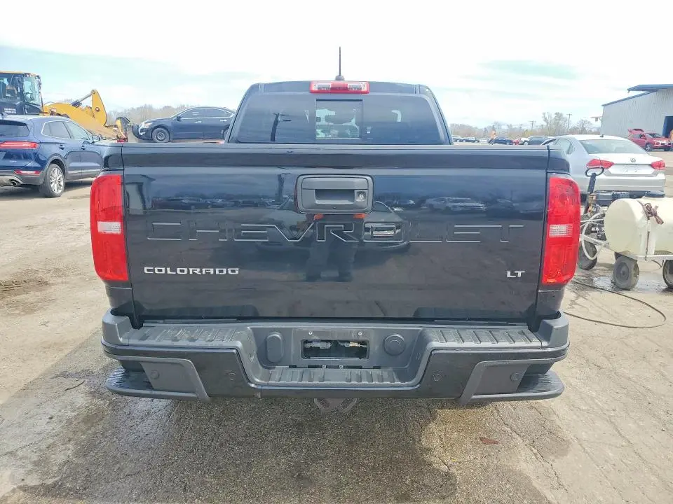 2022 CHEVROLET COLORADO LT  