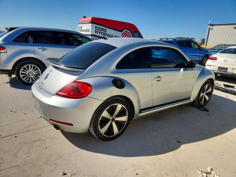 2013 VOLKSWAGEN BEETLE TURBO  