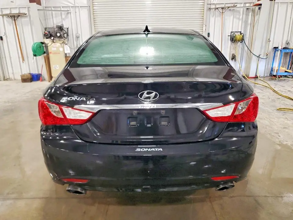 2011 HYUNDAI SONATA SE  