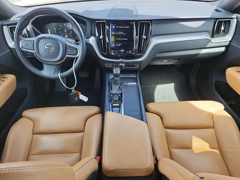 2019 VOLVO XC60 T5 MOMENTUM  