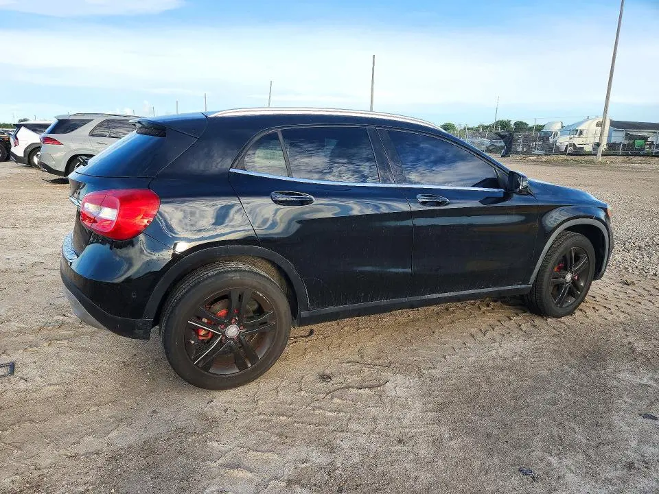 2016 MERCEDES-BENZ GLA 250  