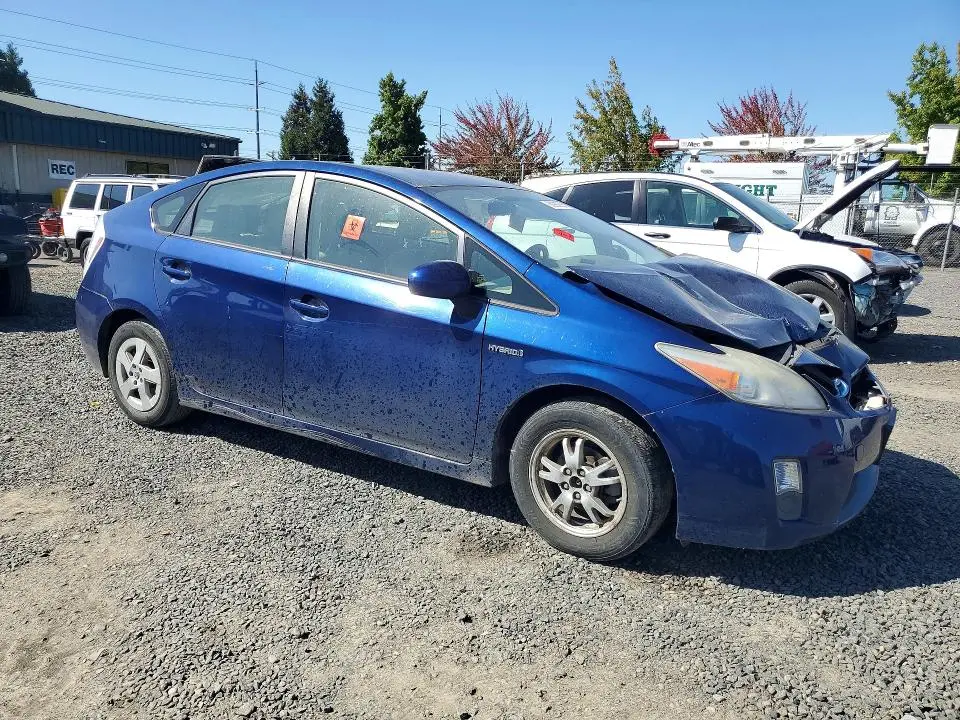 2011 TOYOTA PRIUS TWO  