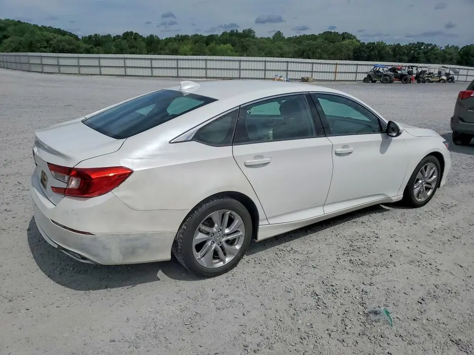 2018 HONDA ACCORD LX  