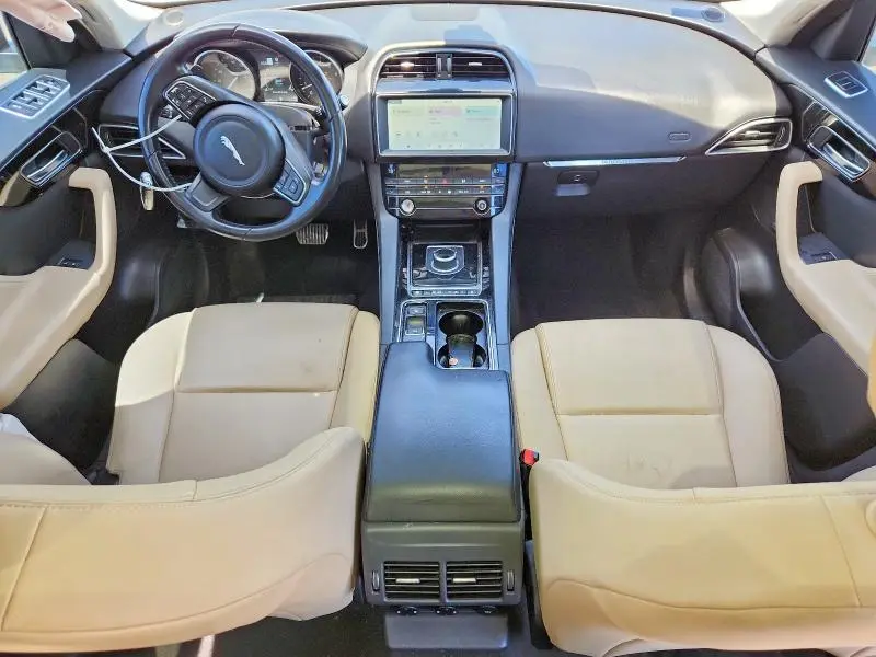 2019 JAGUAR F-PACE   