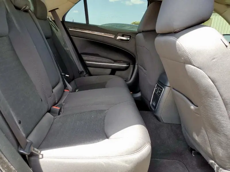 2023 CHRYSLER 300 TOURING  