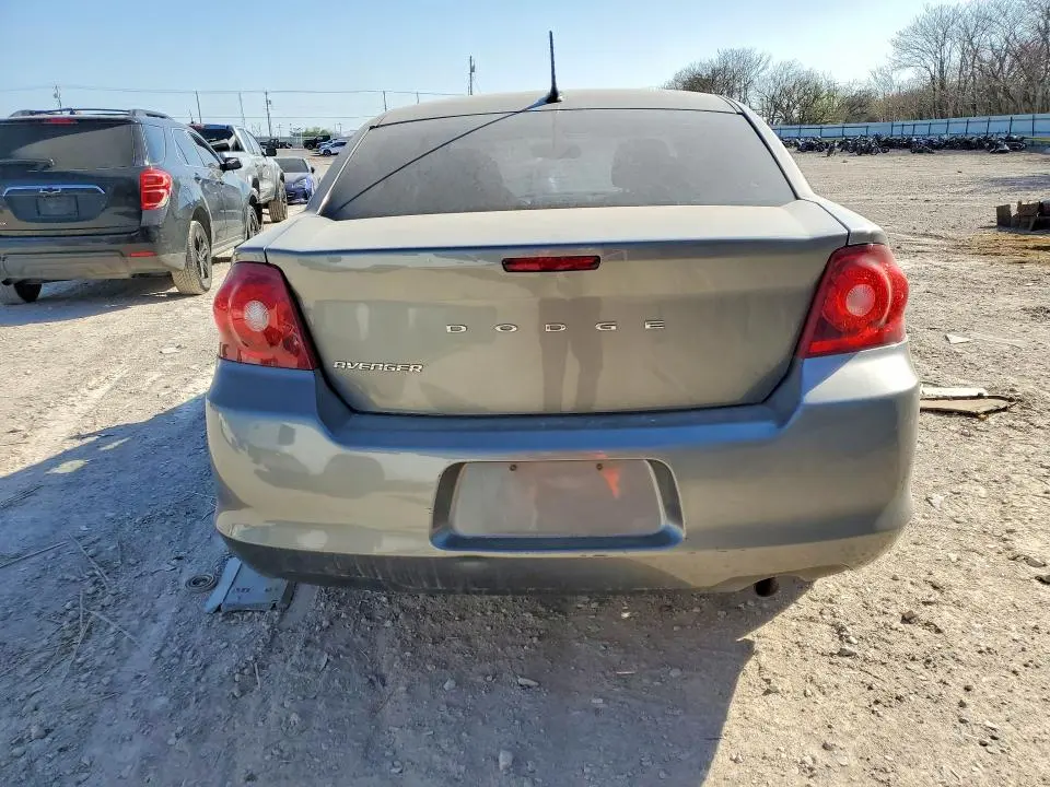 2013 DODGE AVENGER SE  