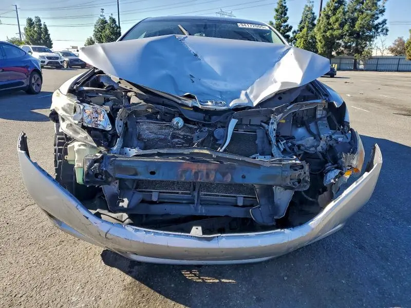 2013 TOYOTA VENZA LE  