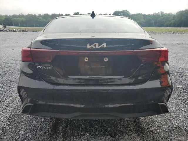2024 KIA FORTE LX  